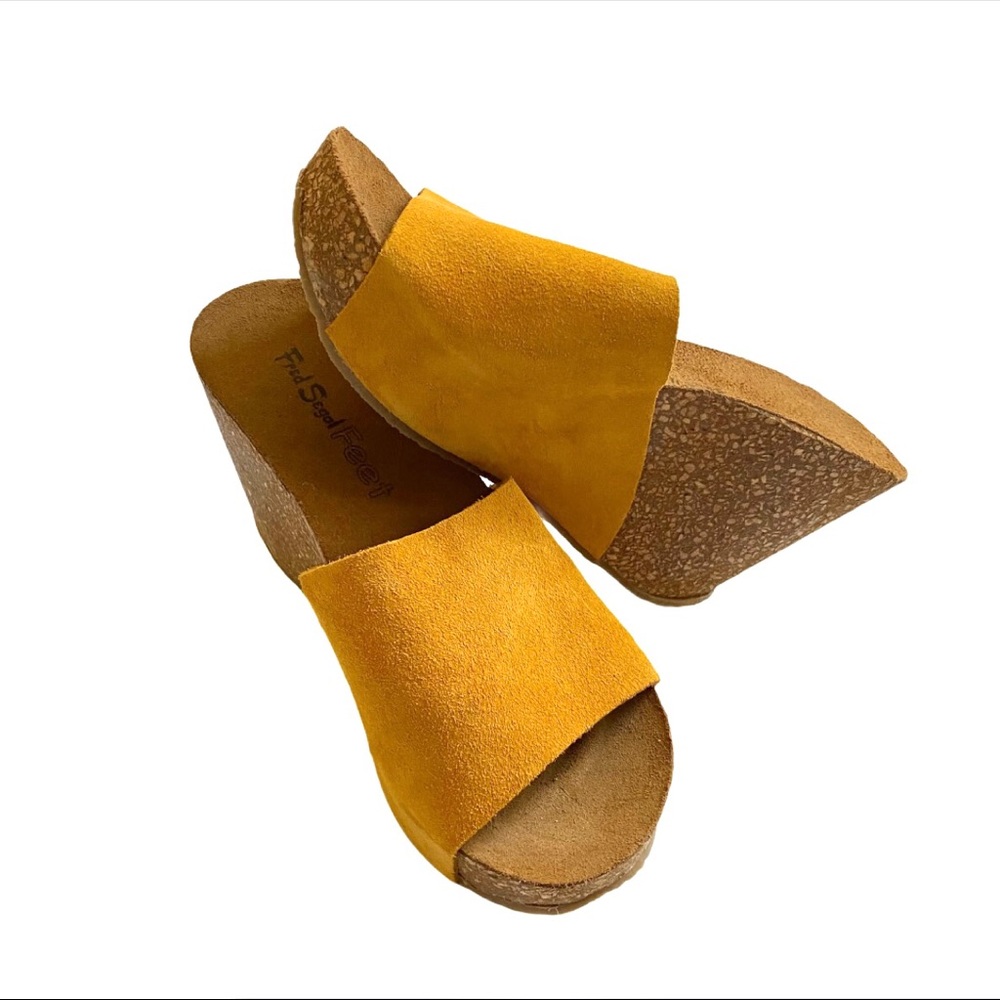 Suede Wedge Sandals Fred Segal Sz 5